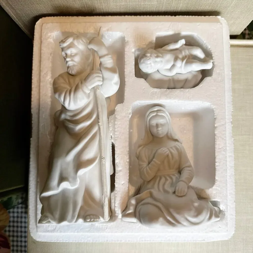 1981 Avon Nativity Collectibles • Holy Family • Boxed